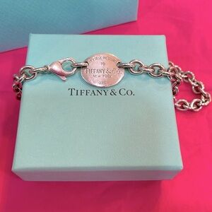 Tiffany and Co, Return to Tiffany 925 necklace